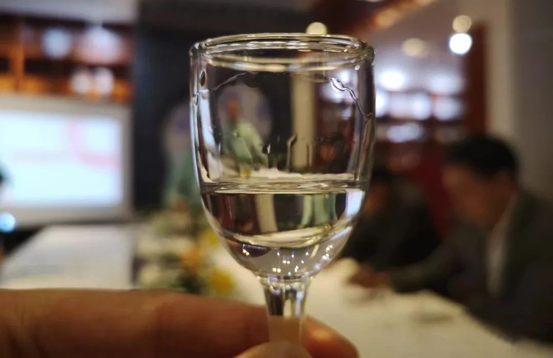 喝酒，实实在在就好！