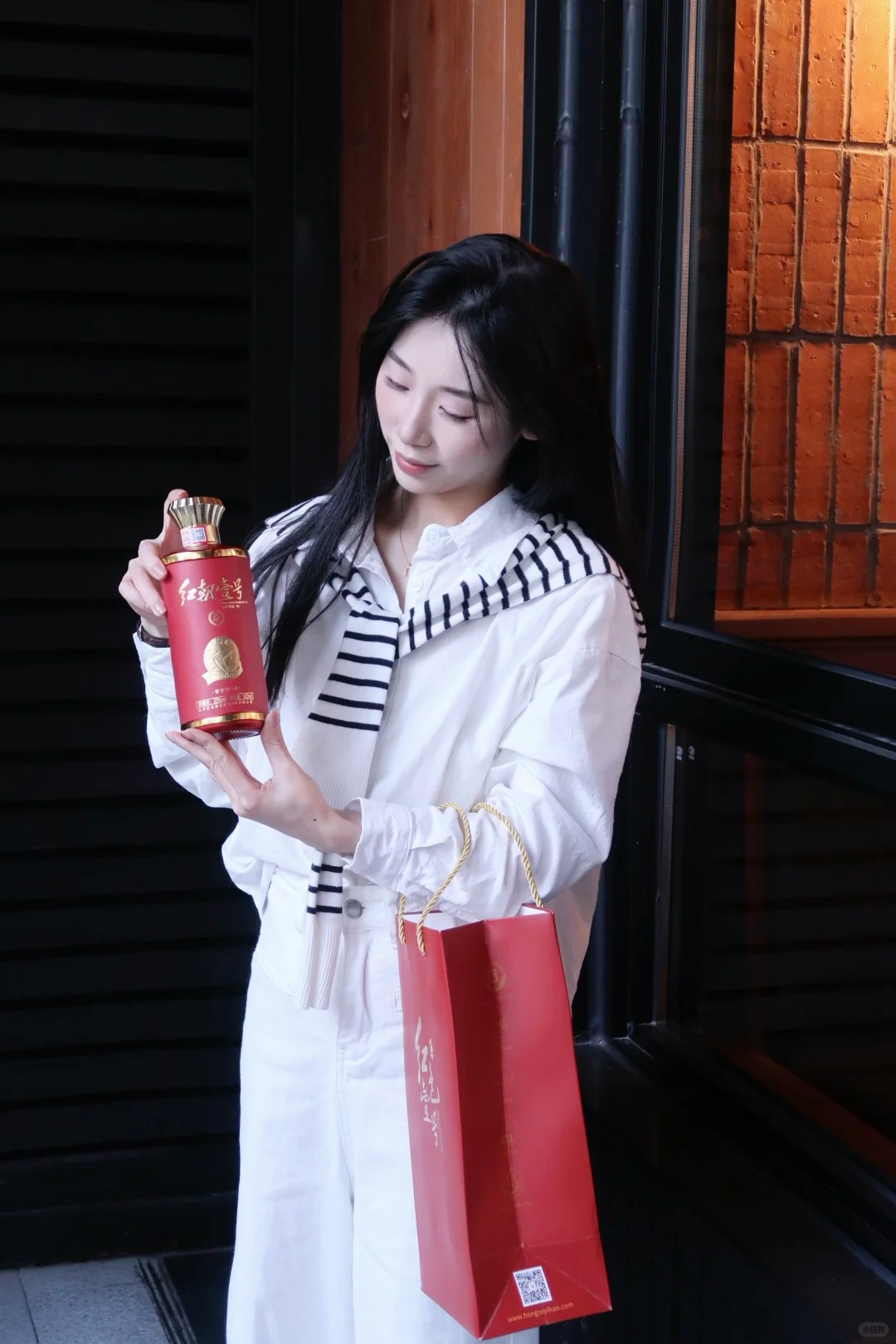 我们都应该感谢卖假酒的