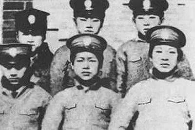 今天，缅怀周恩来总理！