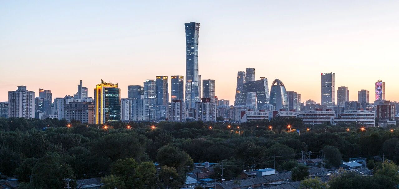 中国尊.jpg 中国尊与飞机(图3)