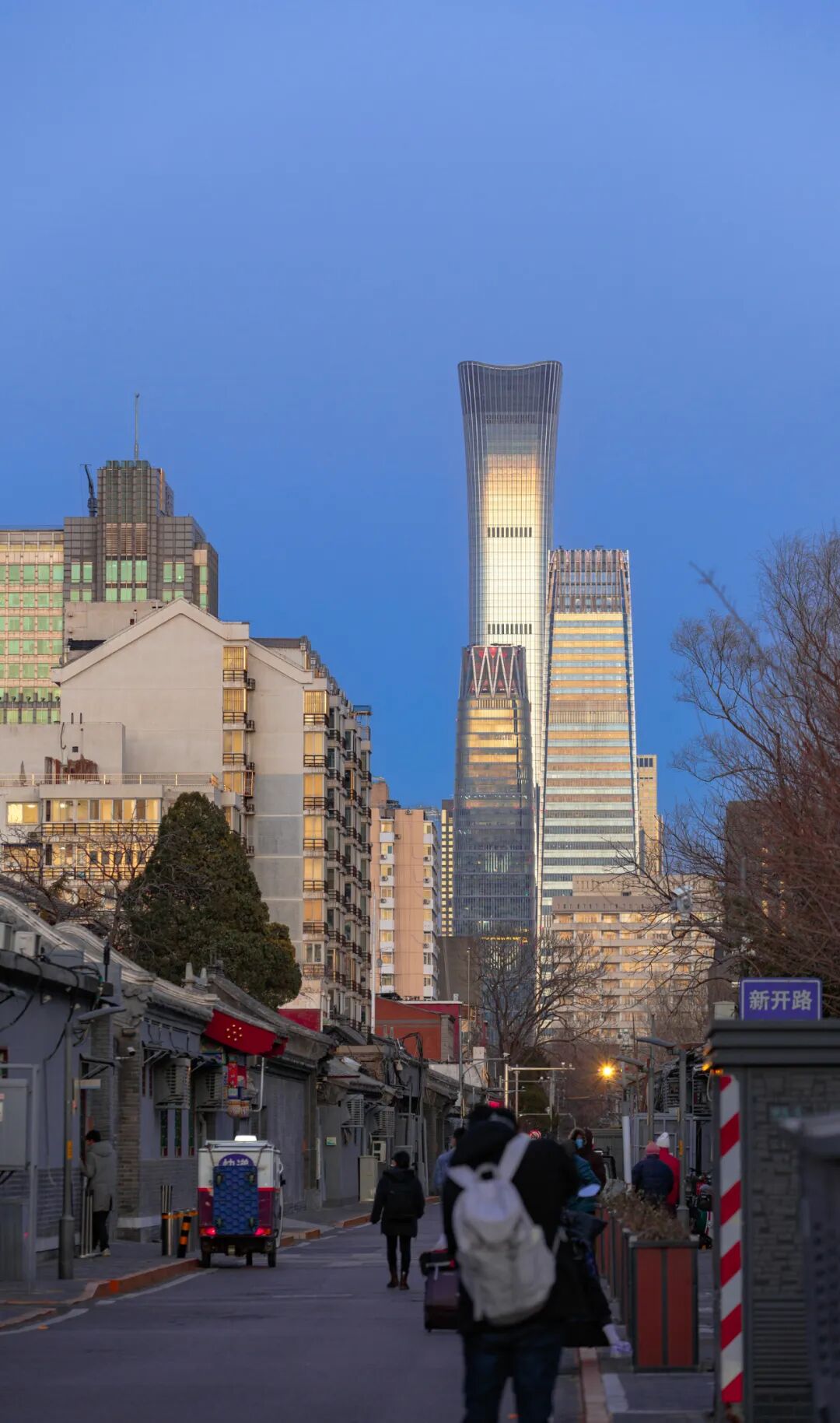 图片 中国尊与飞机(图9)