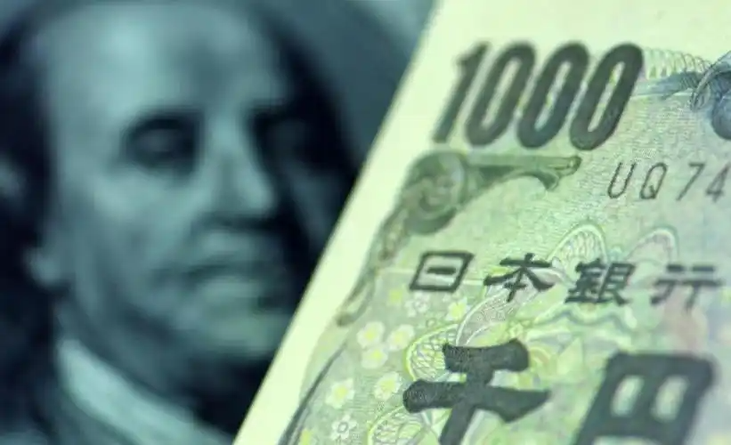 特朗普：美国正在帮助日本提振日元！国际油价跳水，黄金白银上涨