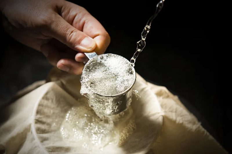 白酒度数越高越辣？如何降低酒中的辣味？