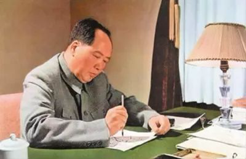 毛主席给聂荣臻将军的信，写得更加轻快，更加流畅，每一句话都有气势