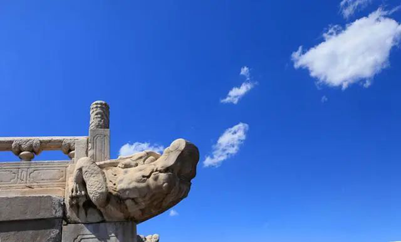 后半生最好的活法：一半在藏，一半在露