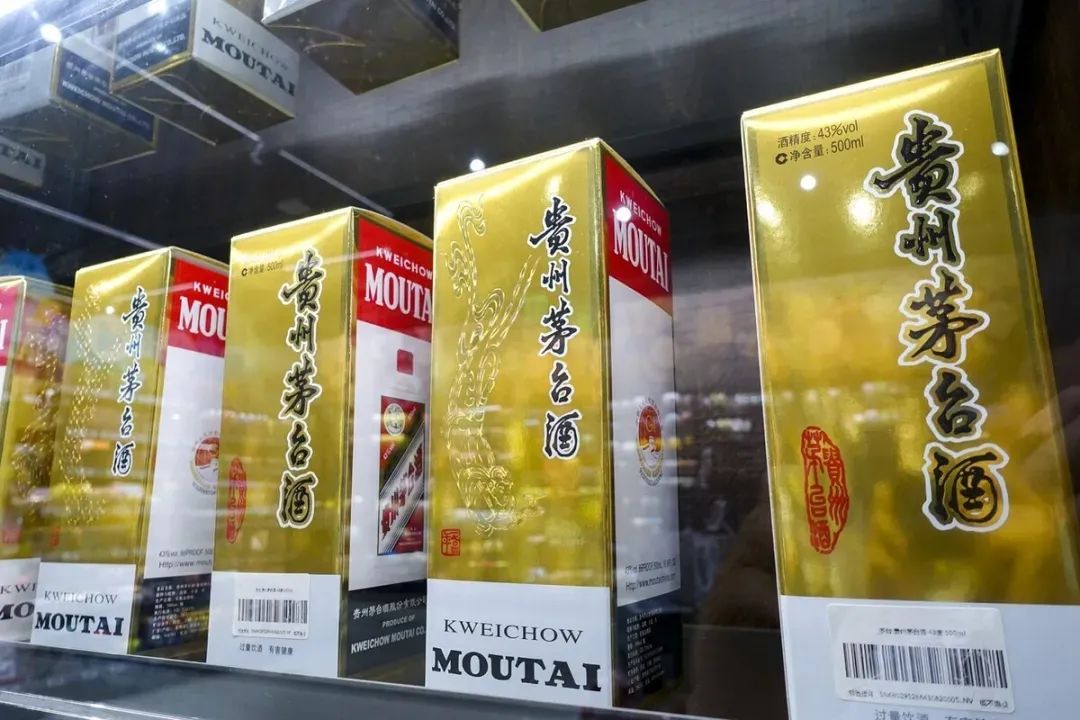 今日茅台价格2023.8.12 中秋临近：飞天茅台市场价涨回3000元，旺季再迎涨价潮