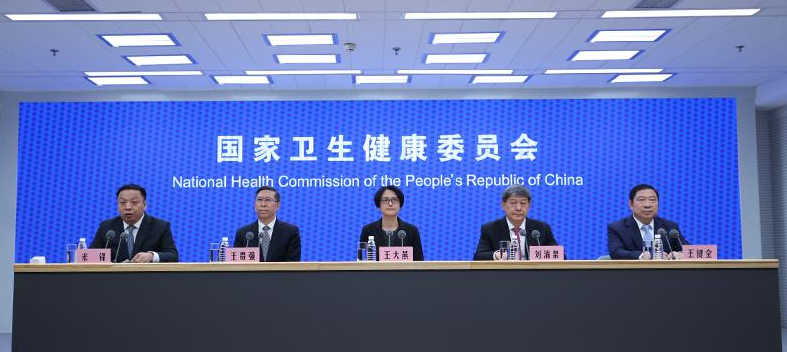 乙流感染超甲流，新冠疫情本月或回升，今年春节需要注意什么？