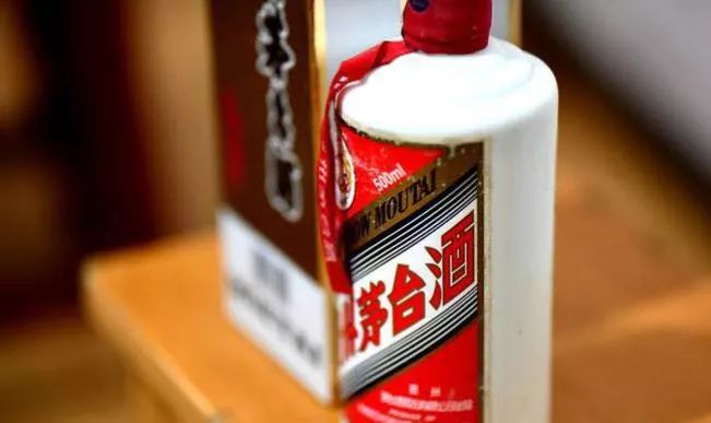 茅台价格大动荡，对酒业有何影响？该不该恐慌？