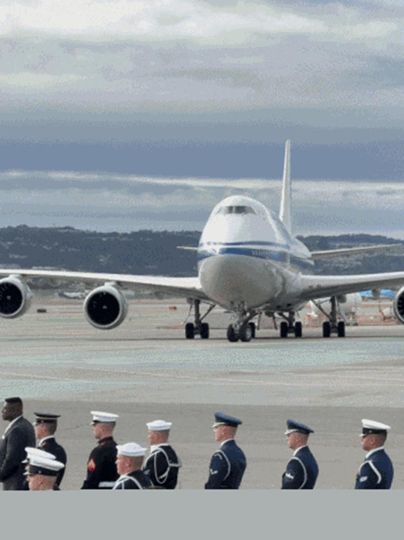 习近平抵达美国旧金山.gif